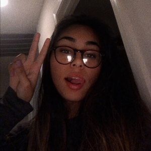 Meet your Posher, Preet